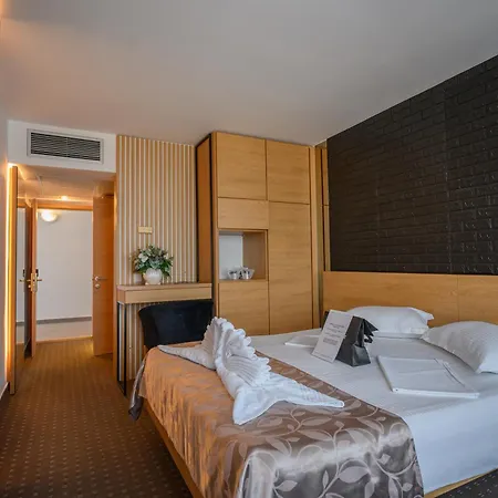 Complex Hotelier Steaua De Mare - Delfinul 3* Észak-Eforie
