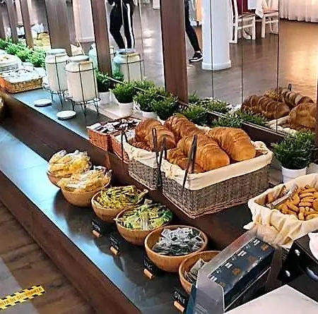 Complex Hotelier Steaua De Mare - Delfinul Szálloda 3*